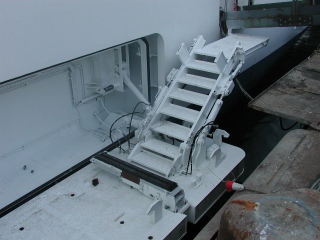 Tender embarkation system